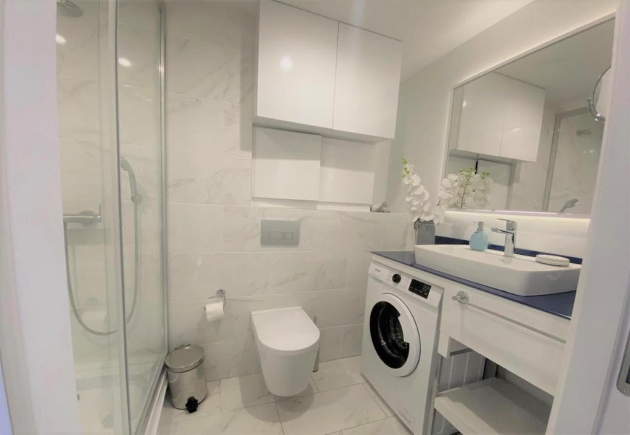 Lux Apartaments Батуми Экстерьер фото