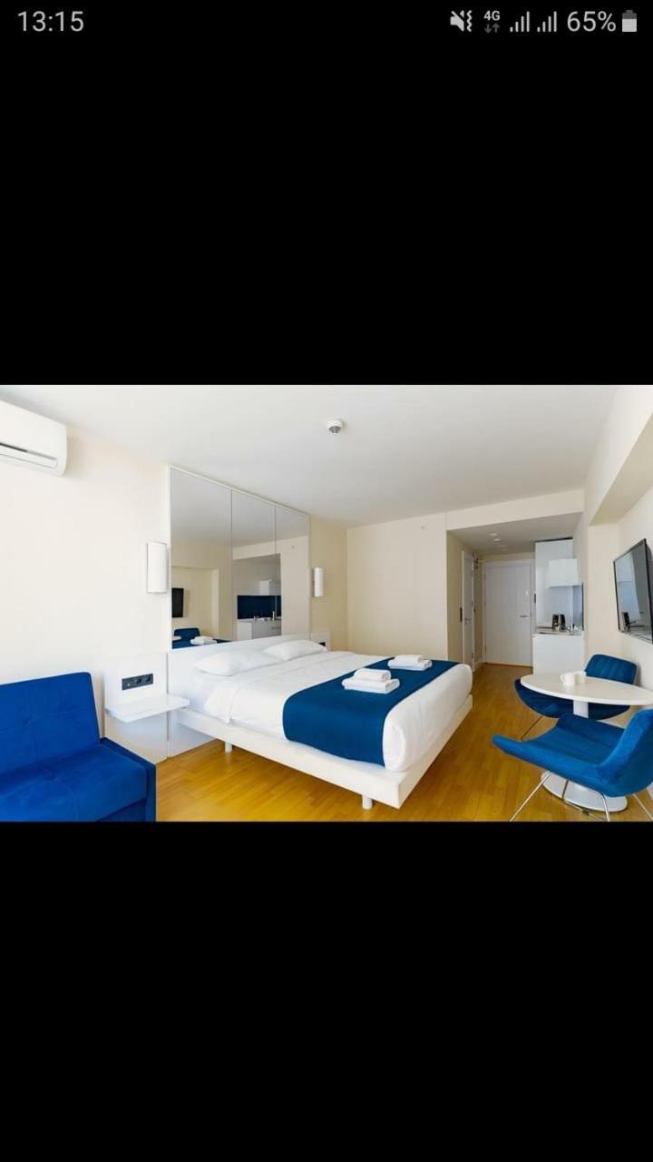 Lux Apartaments Батуми Номер фото